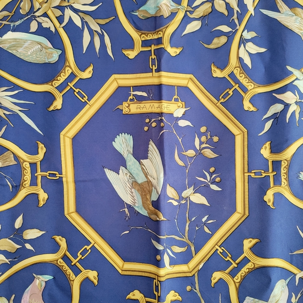 Labor Day Sale🎉 Elegant Authentic Hermes Ramage silk scarf with ribbon & box - Picture 11 of 12
